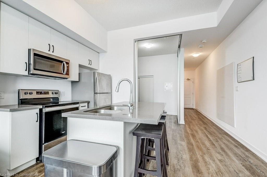 520-450 Dundas Street E Property Photo 12