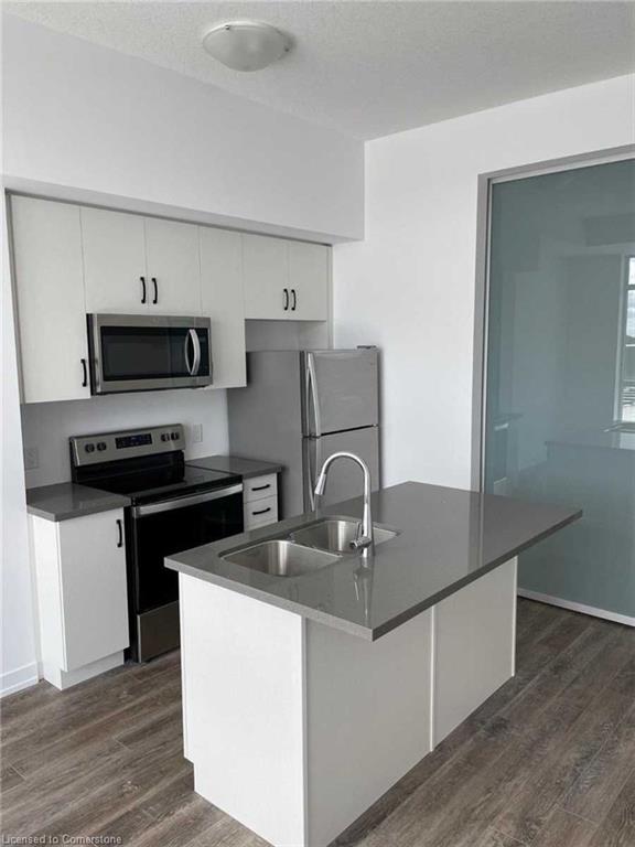 520-450 Dundas Street E Property Photo 13