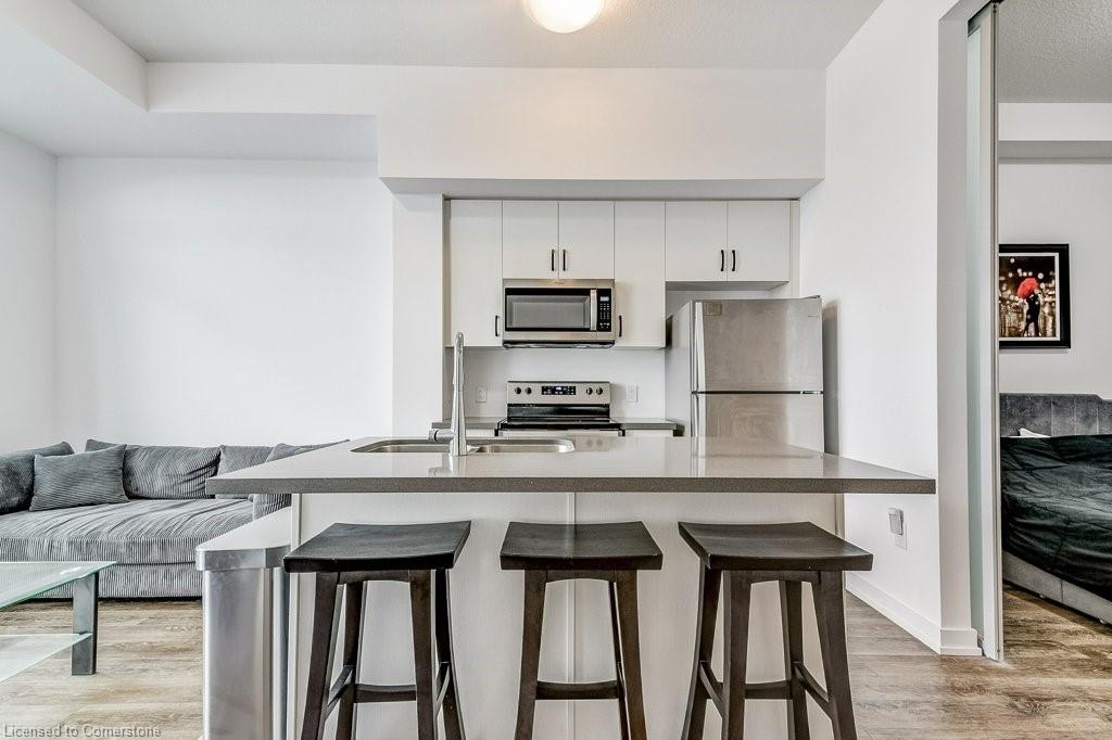 520-450 Dundas Street E Property Photo 15