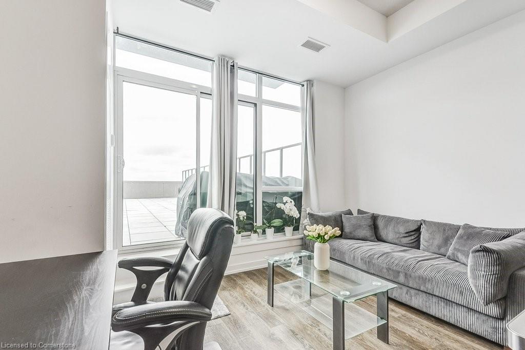 520-450 Dundas Street E Property Photo 19