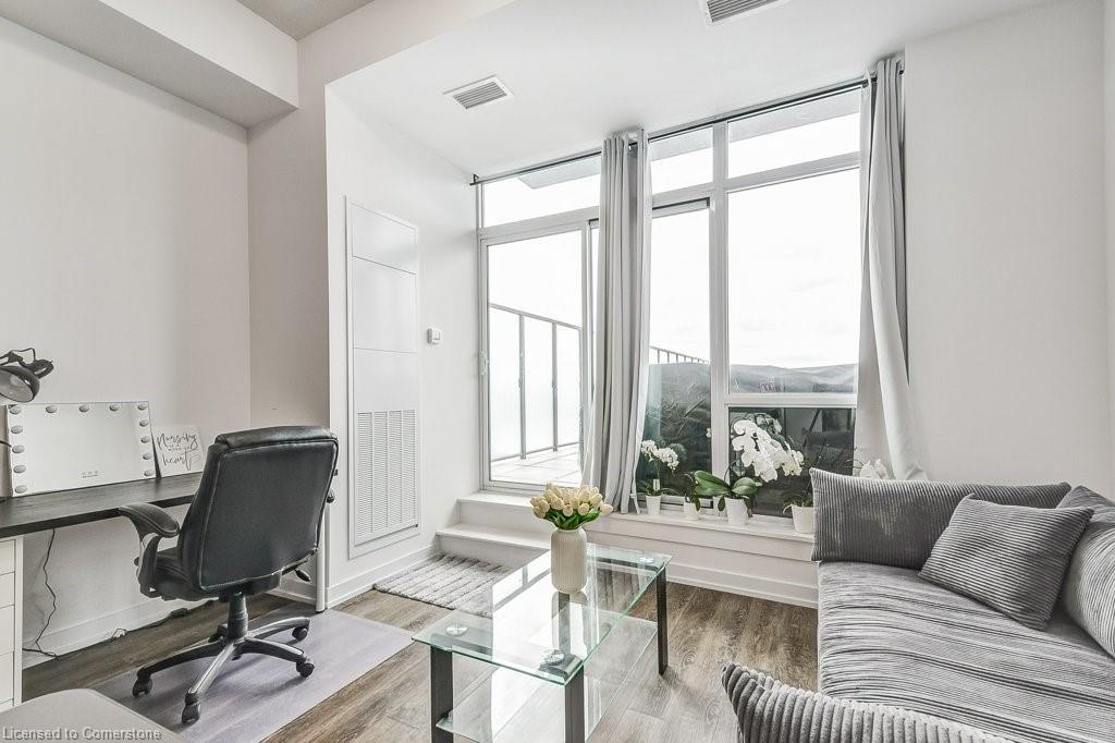 520-450 Dundas Street E Property Photo 20