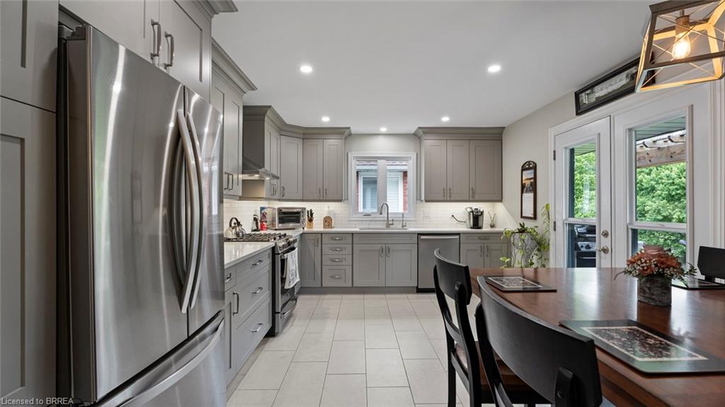 92 Race Street Property Photo 14