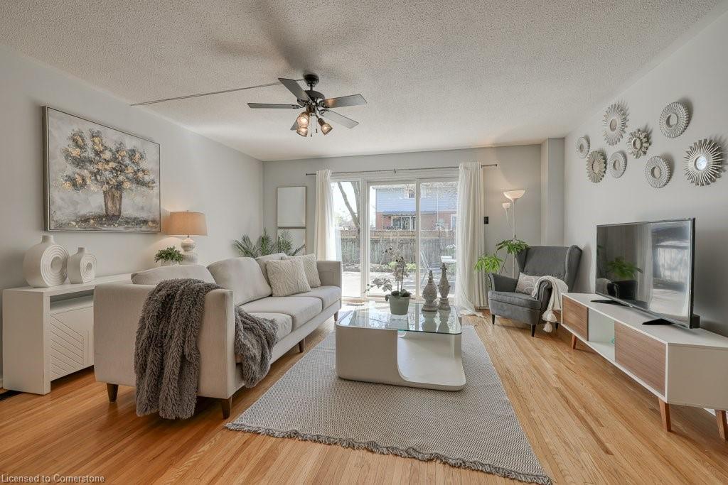 1014b Nesbitt Crescent Property Photo 1