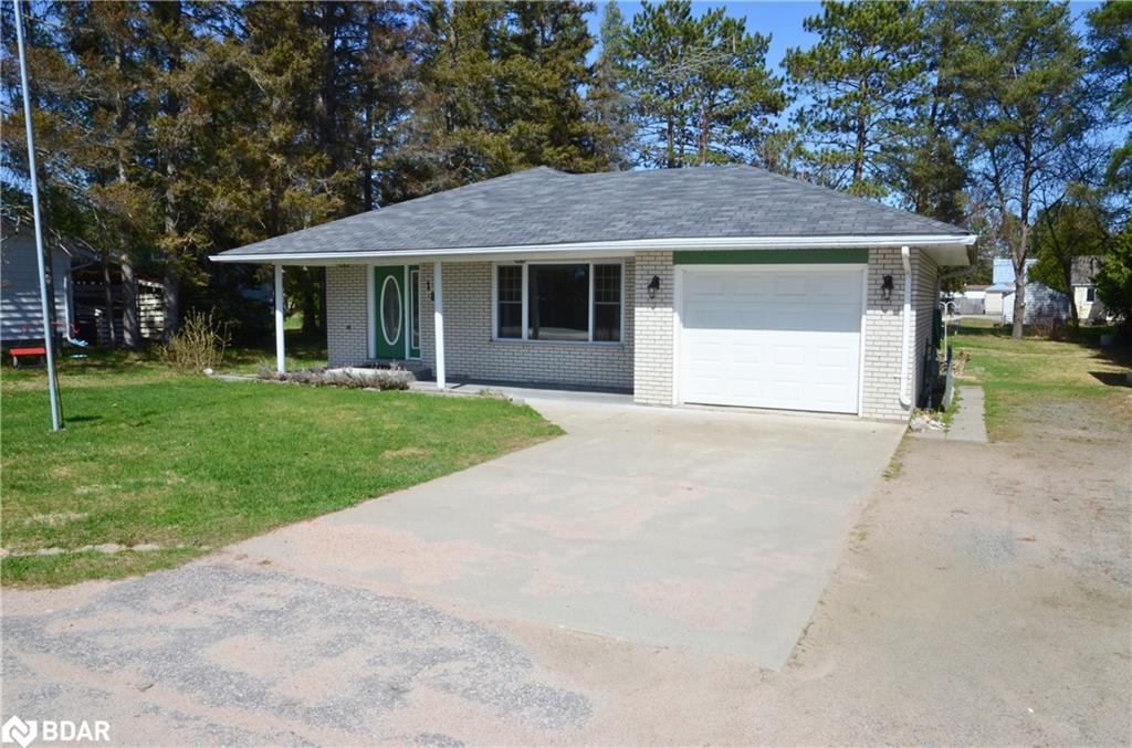 18 Tebby Boulevard Property Photo 1