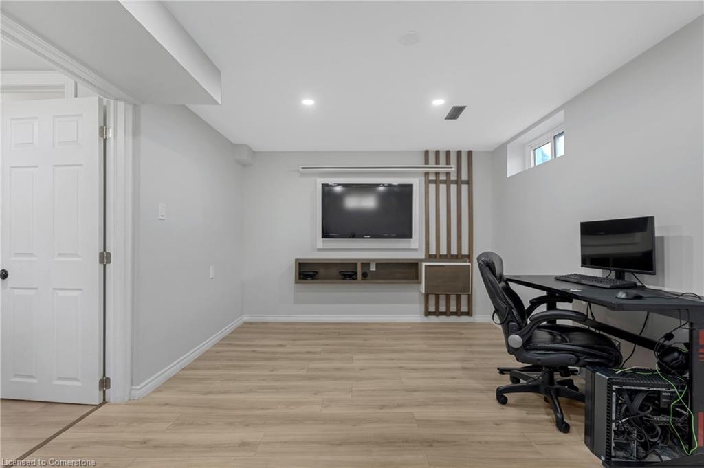 879 Upper Sherman Avenue Property Photo 27