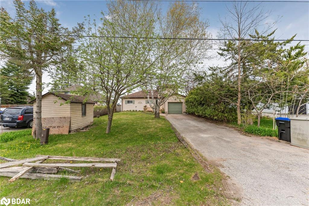 2617 Leonard Street Property Photo 14