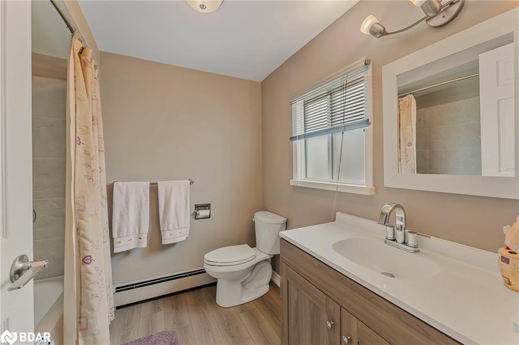 2617 Leonard Street Property Photo 26