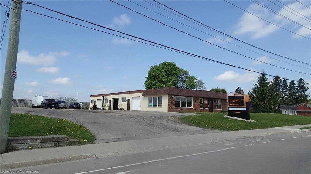 427 Albert Street Property Photo 2