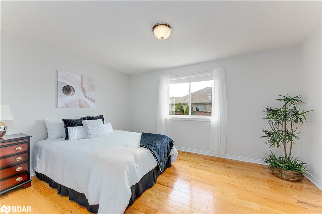 72 Buchanan Street Property Photo 21