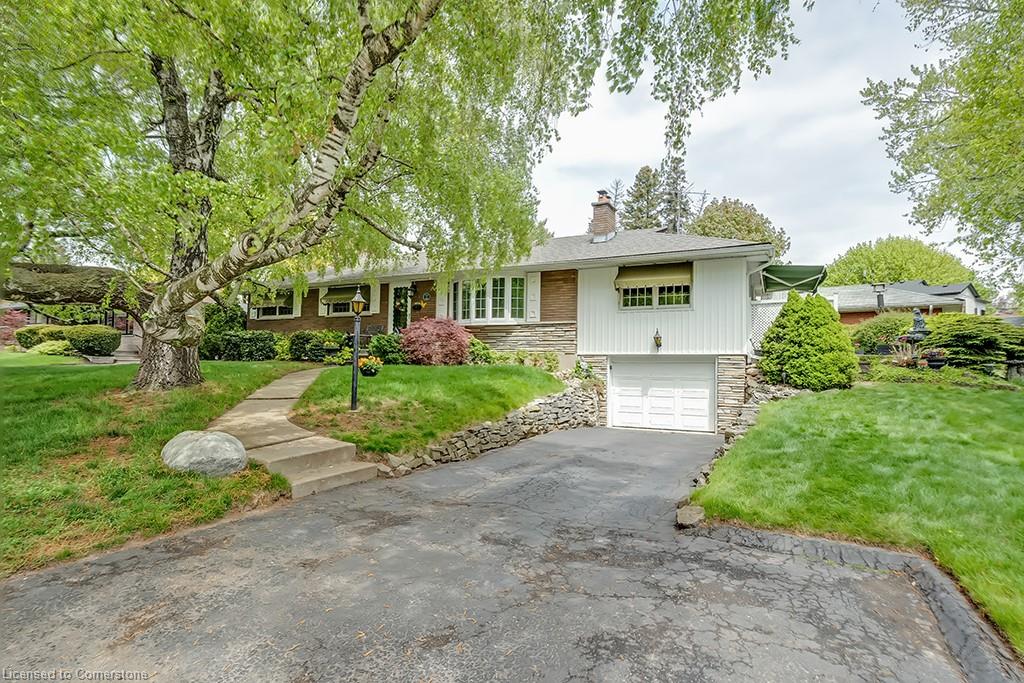 327 Strathcona Drive Property Photo