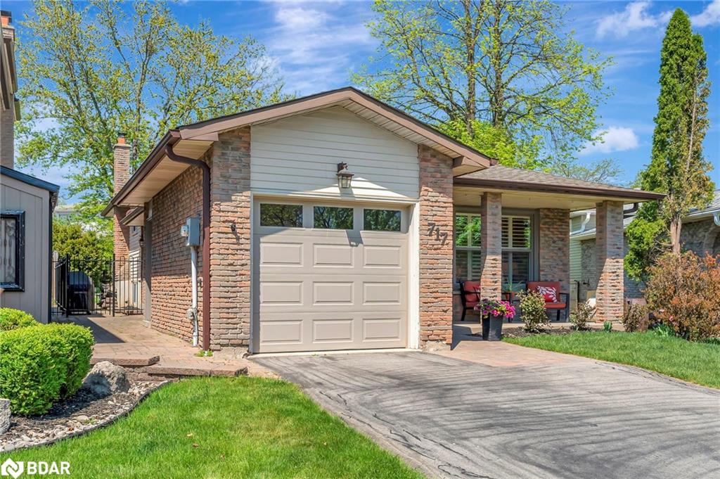 717 Coulson Avenue Property Photo