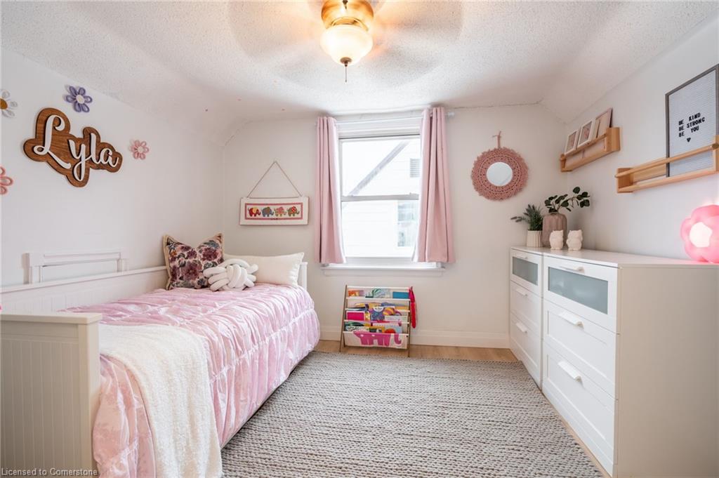 351 Queensdale Avenue E Property Photo 28
