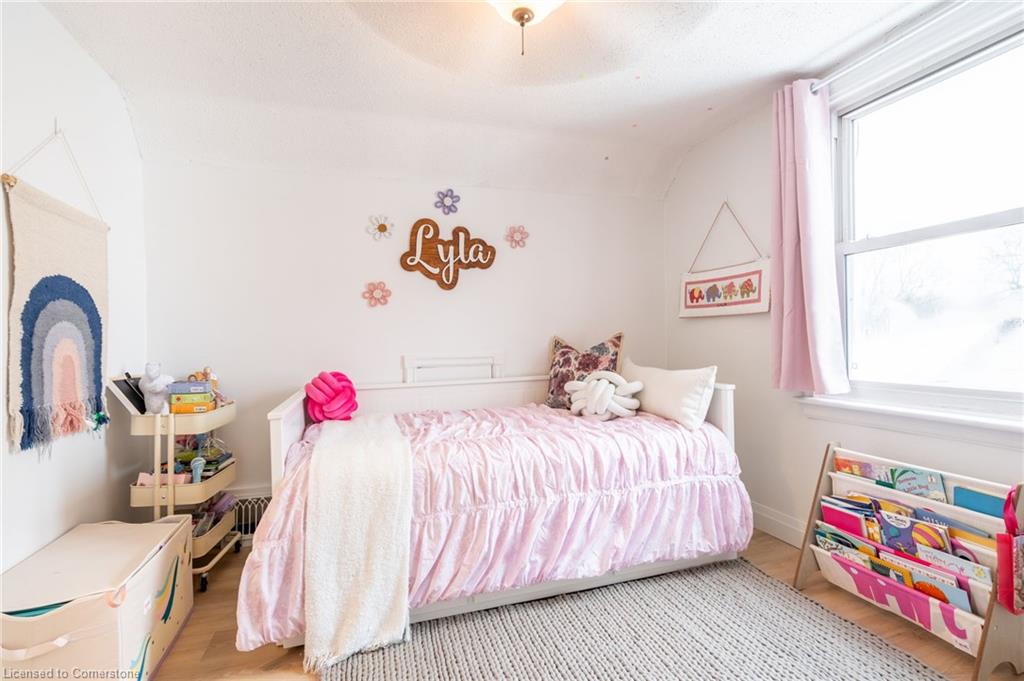351 Queensdale Avenue E Property Photo 29
