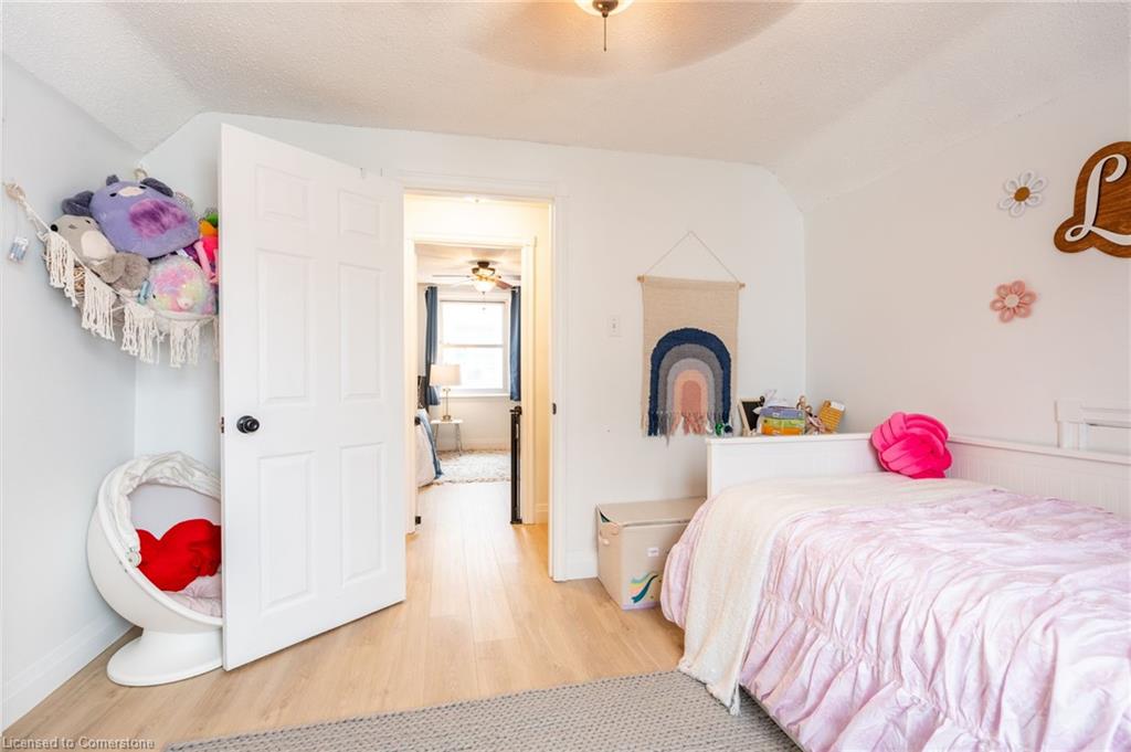 351 Queensdale Avenue E Property Photo 30