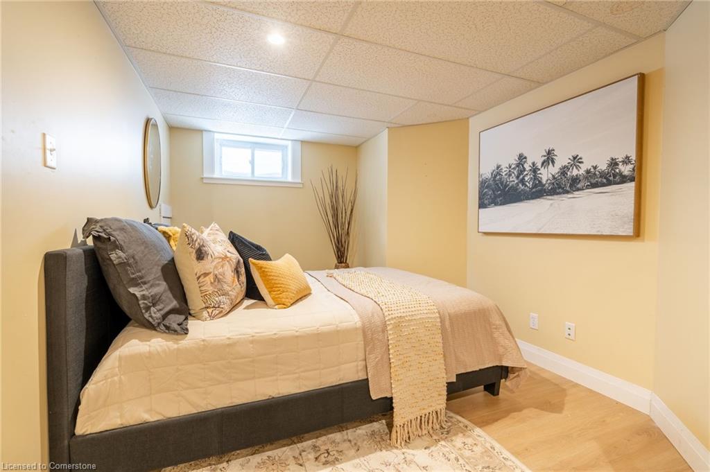 351 Queensdale Avenue E Property Photo 33