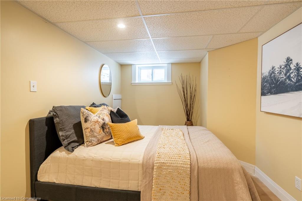 351 Queensdale Avenue E Property Photo 34