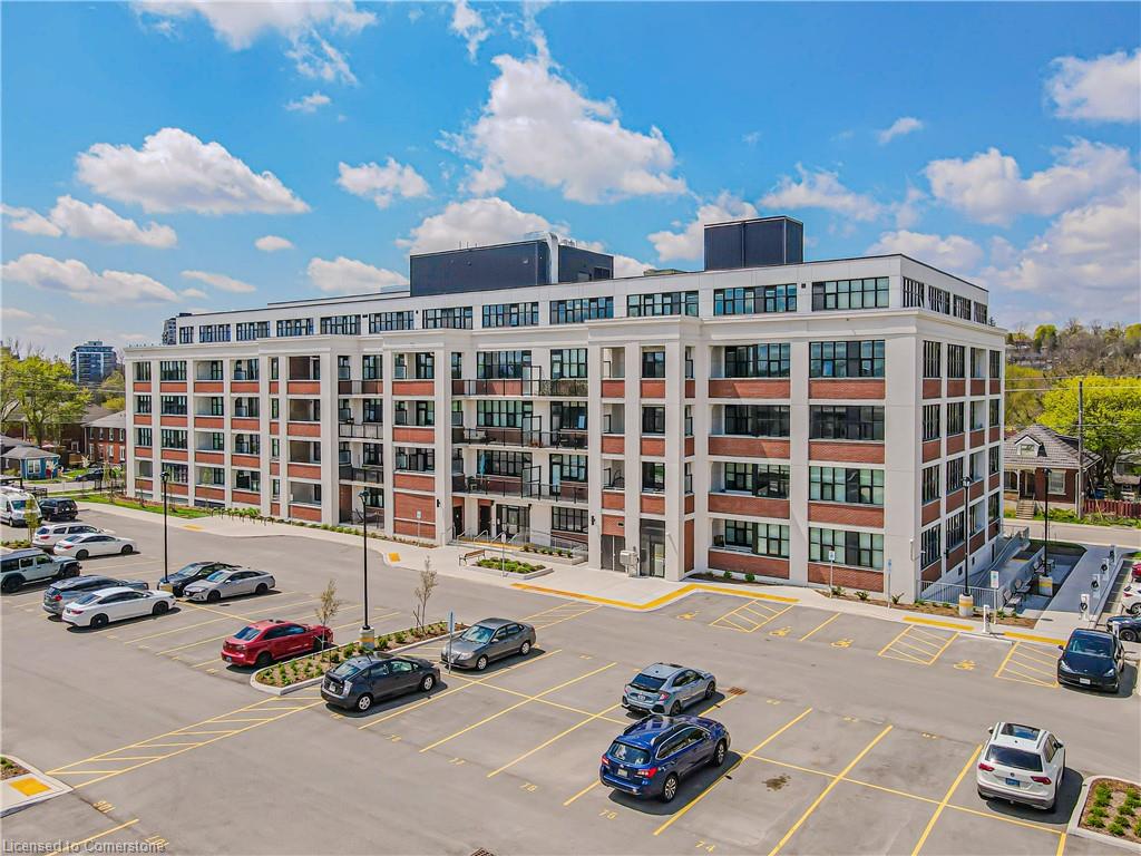 528-120 Huron Street Property Photo 1