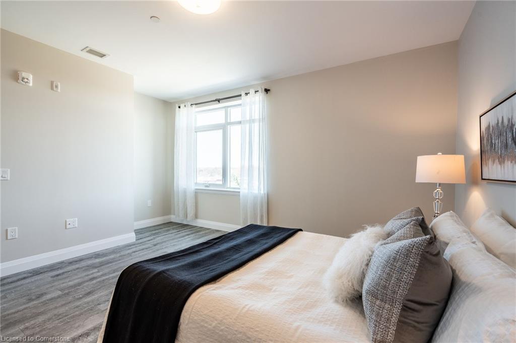 441-1 Redfern Avenue Property Photo 12