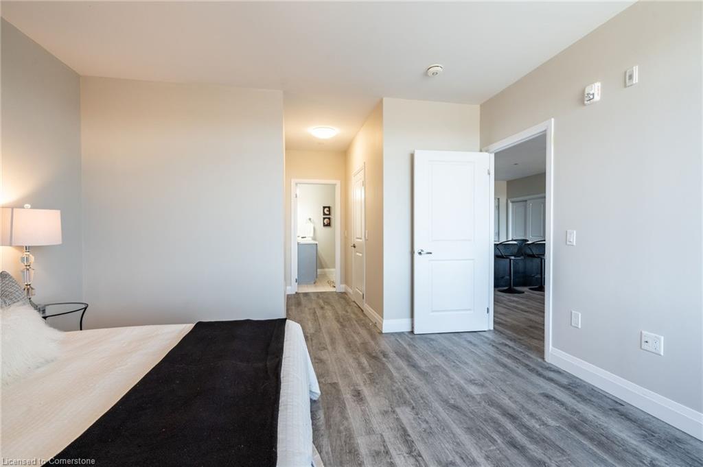 441-1 Redfern Avenue Property Photo 13