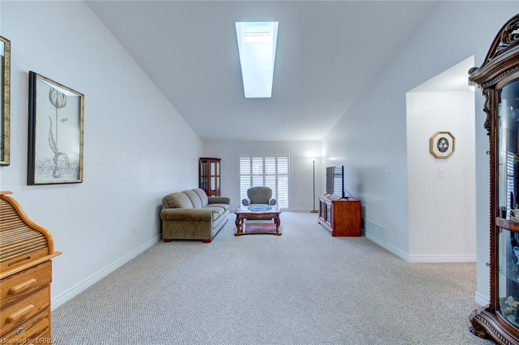 68 Garden Avenue Property Photo 5