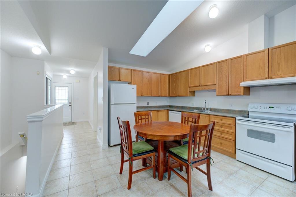 68 Garden Avenue Property Photo 6