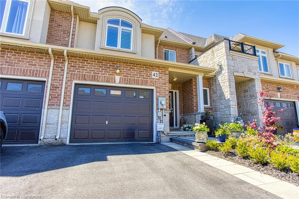 42 Pinot Crescent Property Photo 2