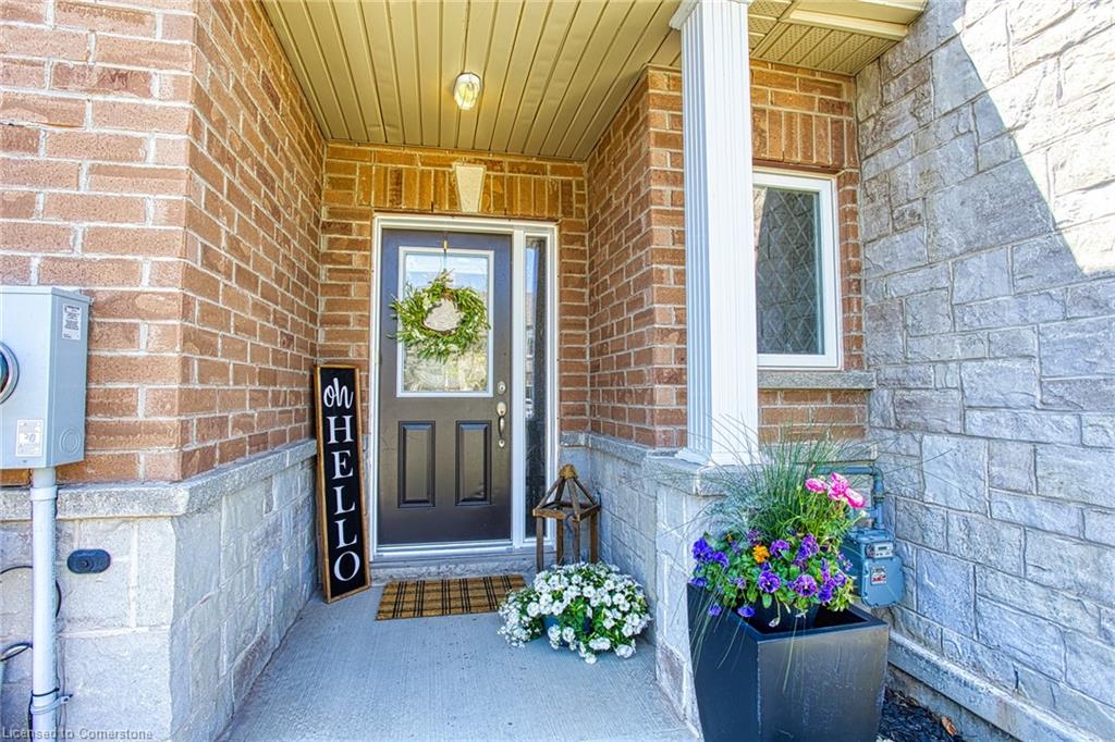42 Pinot Crescent Property Photo 3