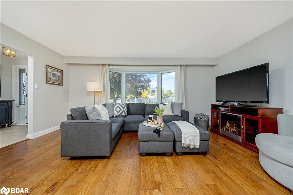 183 Delrex Boulevard Property Photo 12