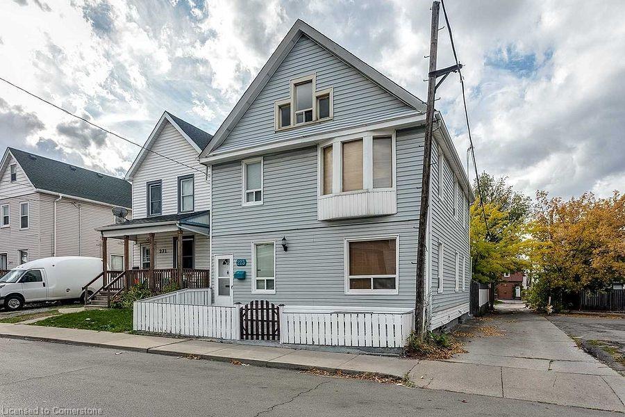 273 Rosslyn Avenue N Property Photo 1