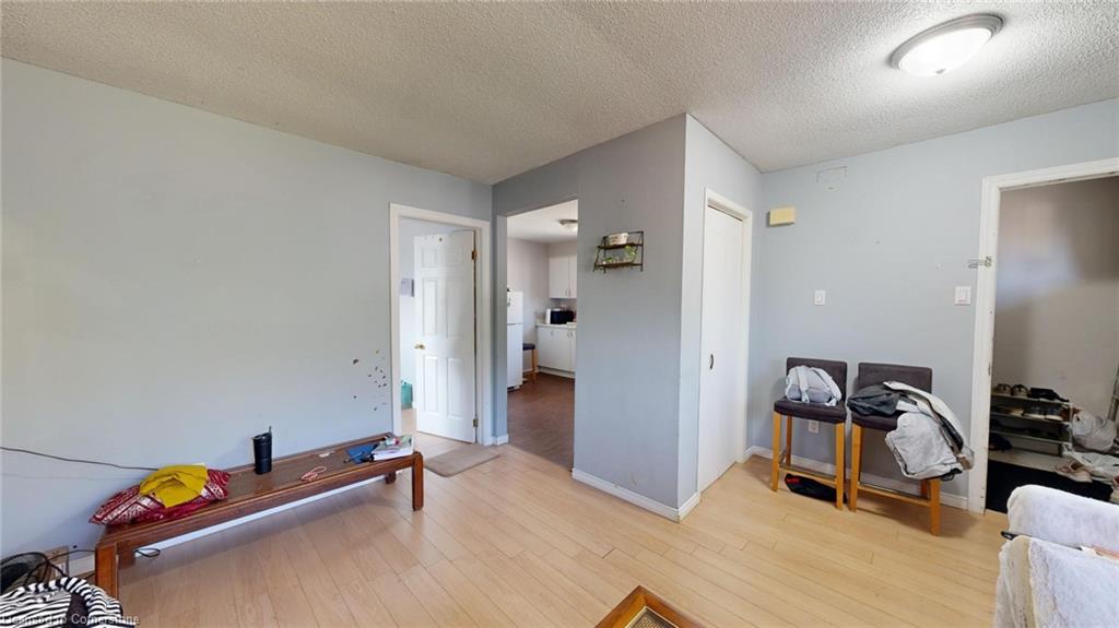 184 Simcoe Street Property Photo 22