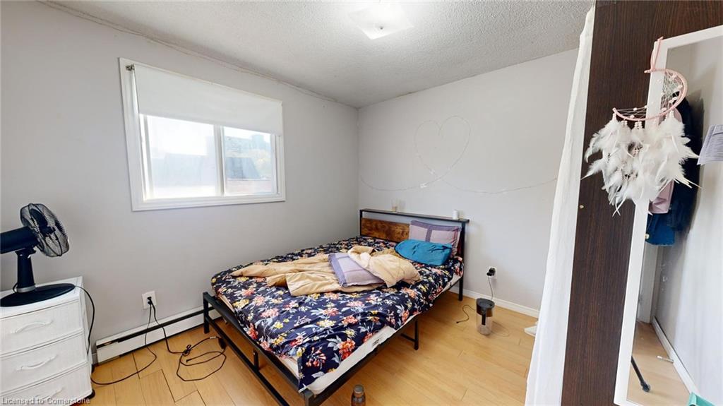 184 Simcoe Street Property Photo 26