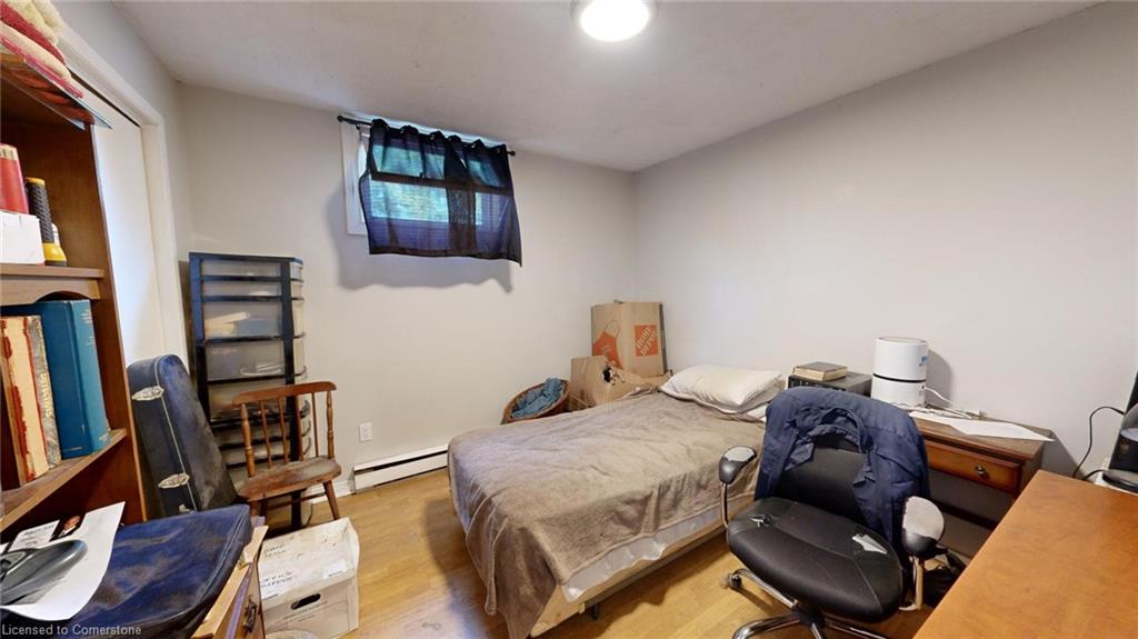 184 Simcoe Street Property Photo 34