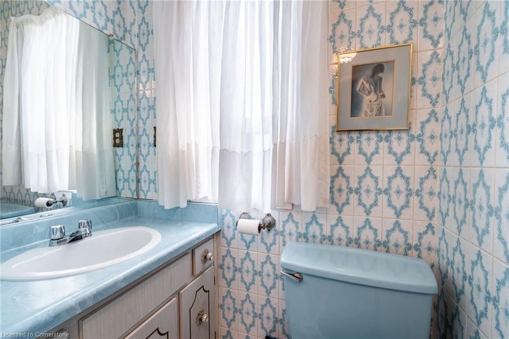 244 Hughson Street N Property Photo 22