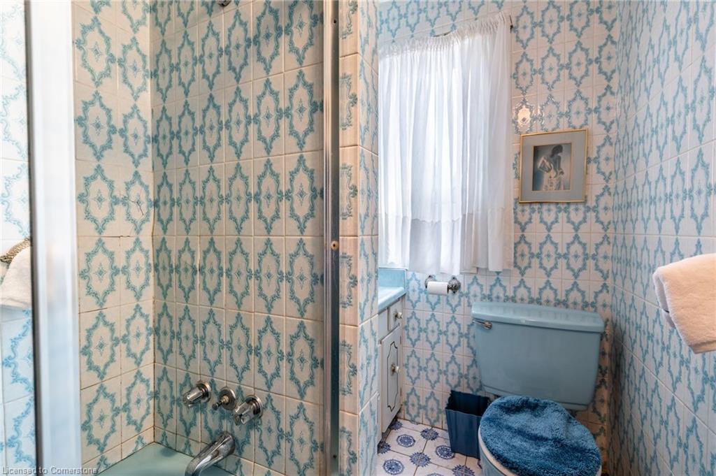 244 Hughson Street N Property Photo 23