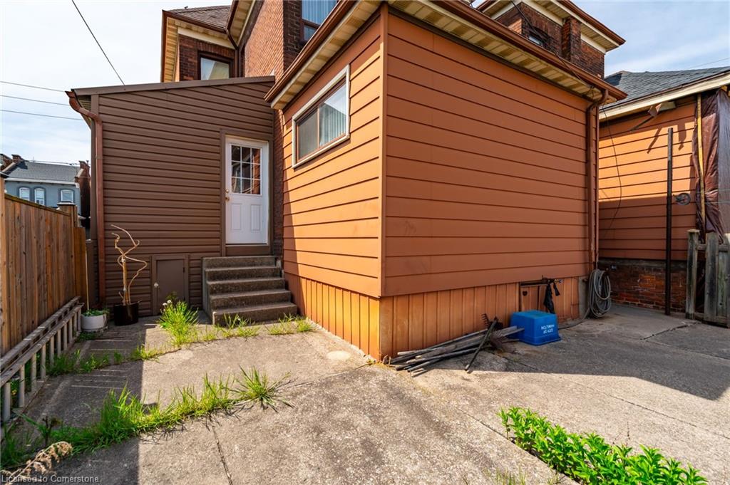 244 Hughson Street N Property Photo 34