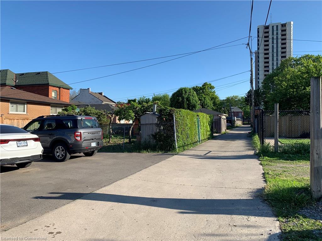 67 Tisdale Street N Property Photo 21