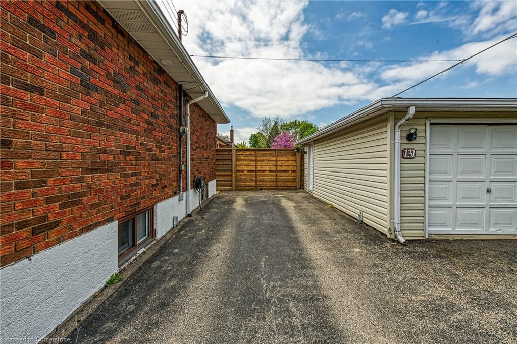 131 Sanatorium Road Property Photo 42