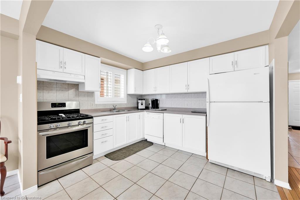 21 Holyoake Drive Property Photo 7