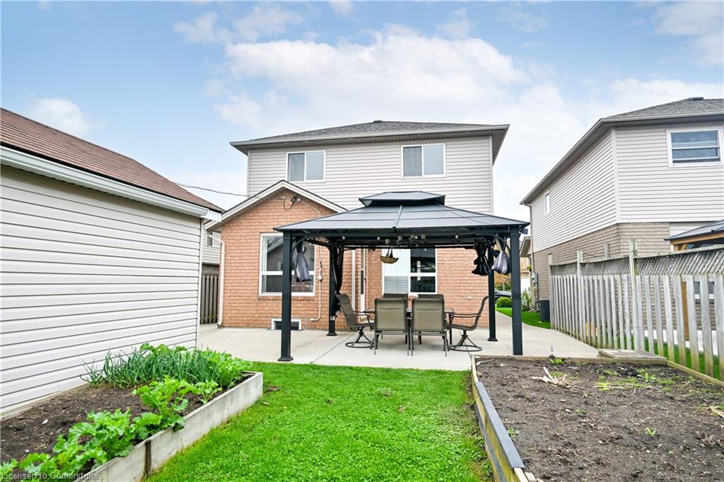 21 Holyoake Drive Property Photo 30