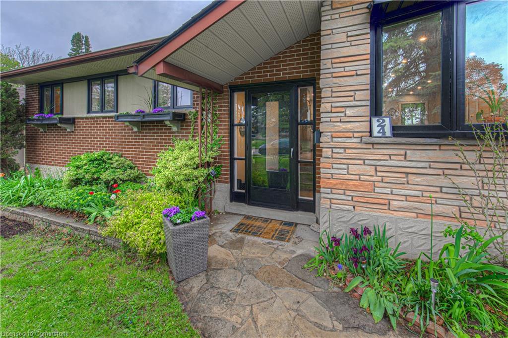 24 Stephen Street Property Photo 1