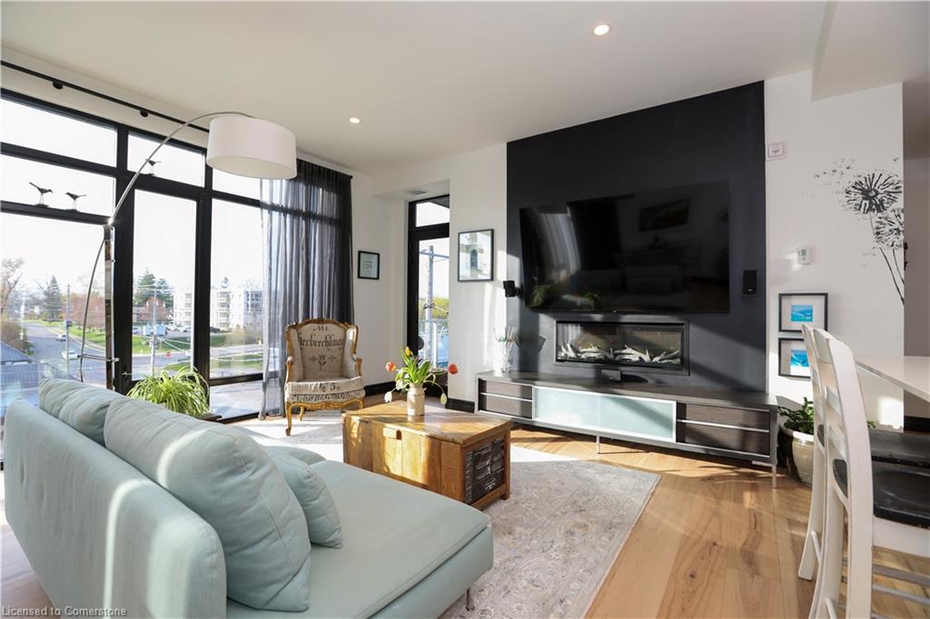16-38 Harbour Street Street Property Photo