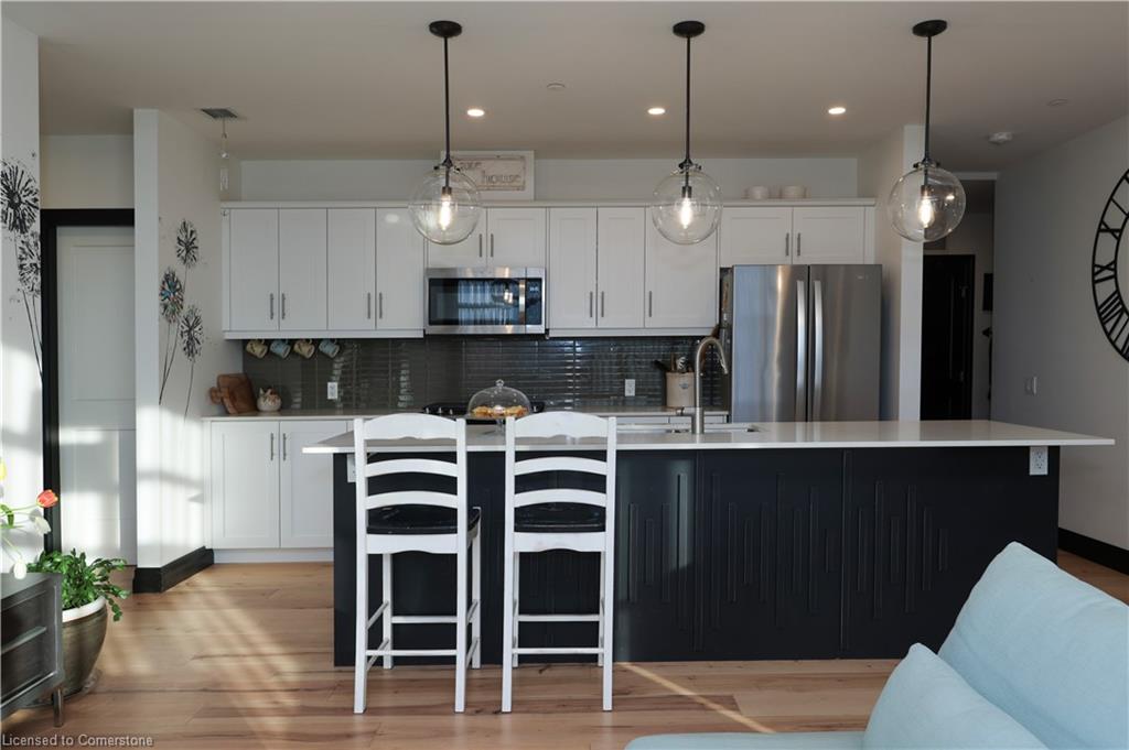 416-38 Harbour Street Property Photo 7
