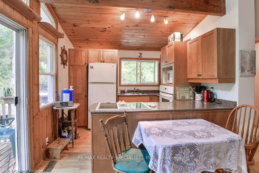 7468 Ash Crescent Property Photo 13