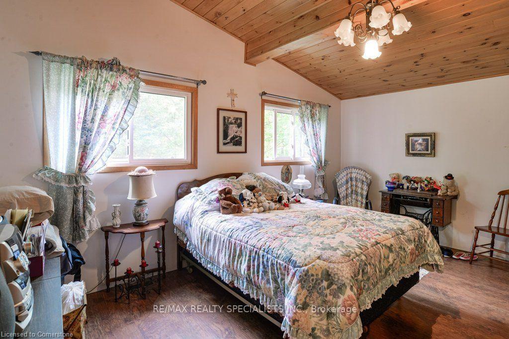 7468 Ash Crescent Property Photo 15