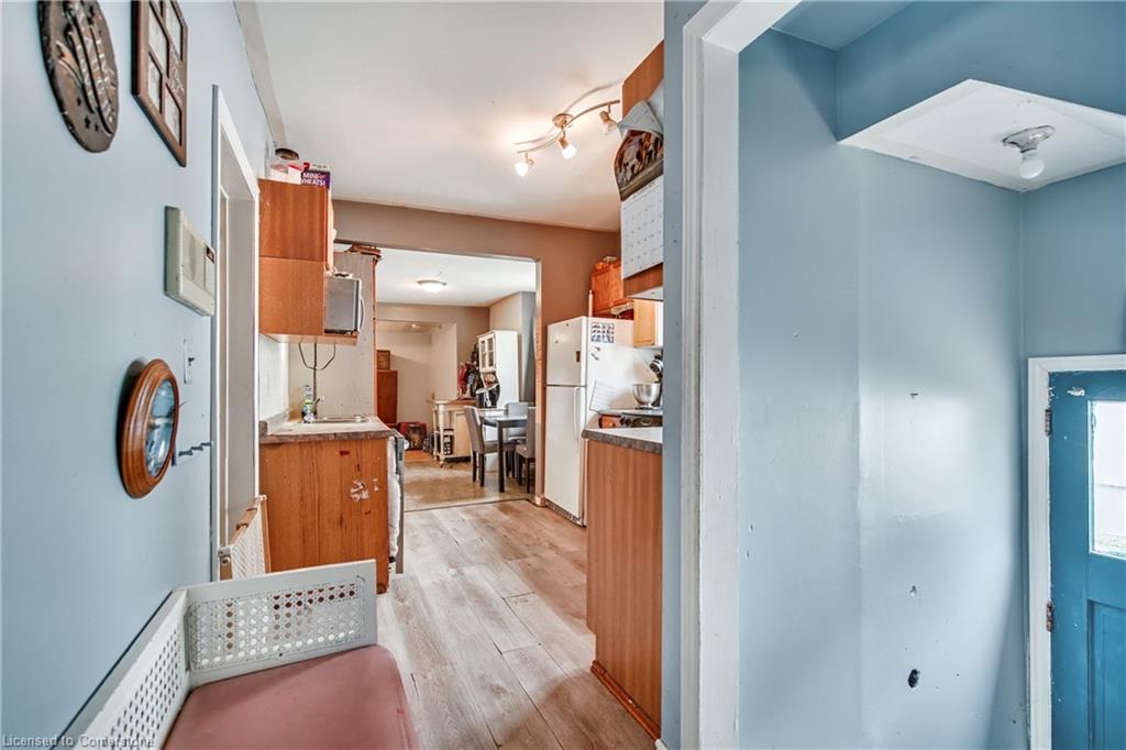 4674 Ryerson Crescent Property Photo 16