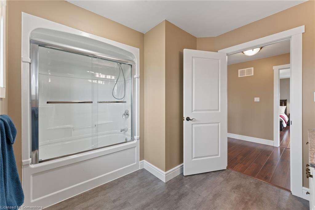 10 Clearwater Court Property Photo 32