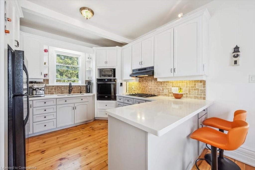 572 Woolwich Street Property Photo