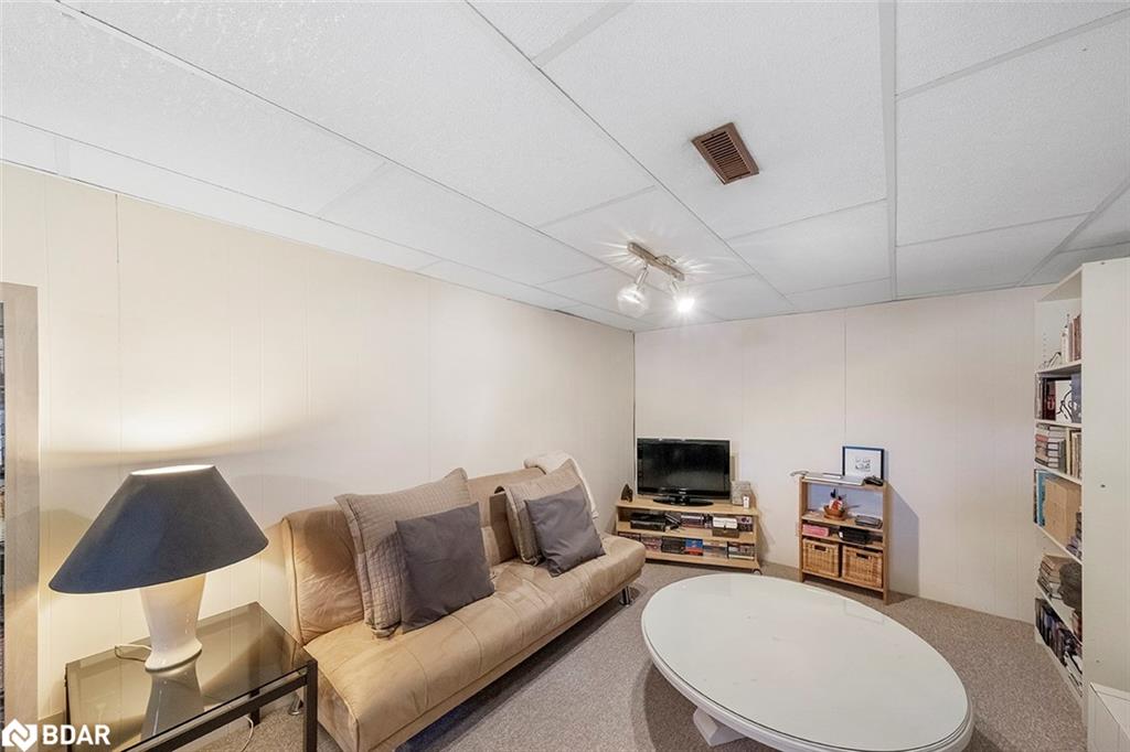 11 Robertson Road Property Photo 15
