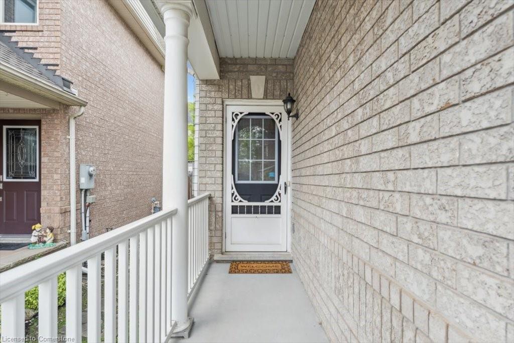 1617 Gowling Terrace Property Photo 10