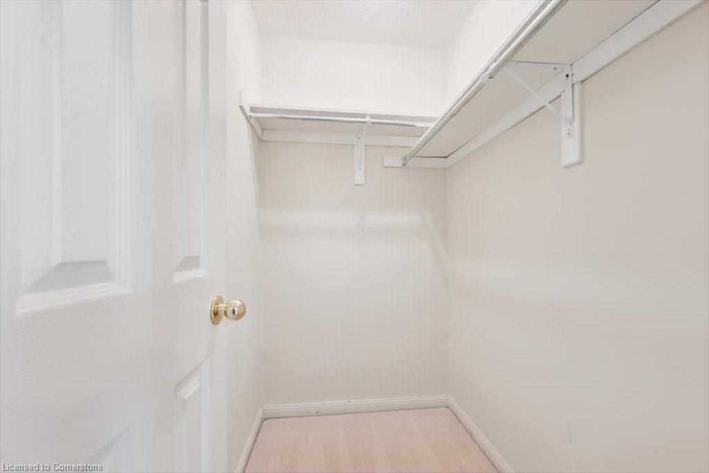 1617 Gowling Terrace Property Photo 25